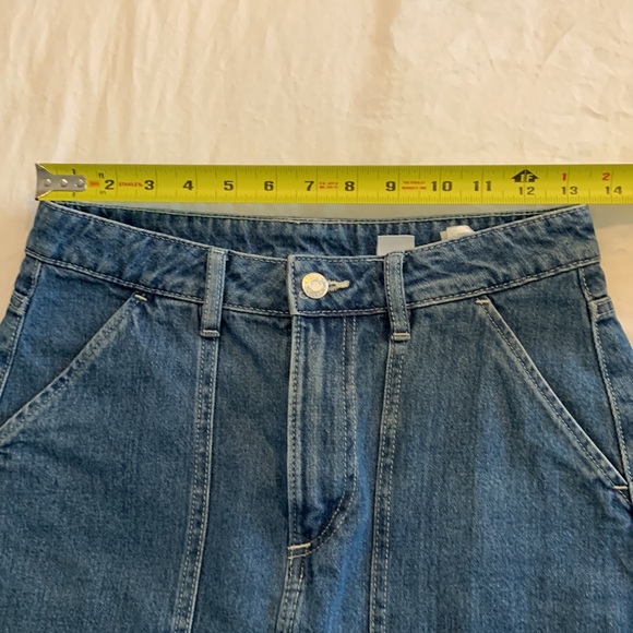 Denim mini skirt with oversized pockets - H&M &Denim US6 - Picture 6 of 7
